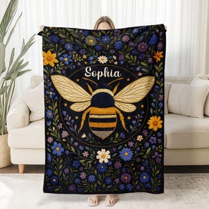 Personalized Bee Blanket, Custom Name Blanket, Bee Graphic Soft Cozy Sherpa Fleece Throw Blanket, Floral Garden Blanket, Gift for Her