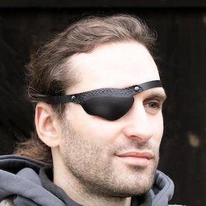 Eye patch, Leather eye patch, slim eye patch, Woman eye patch, Man eye patch, Eyepatch, Eye mask, One eye, Custom eye patch