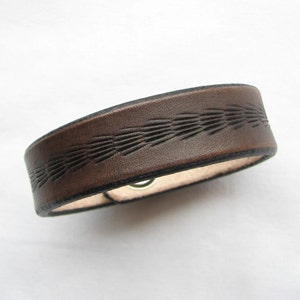 Narrow Leather Bracelet / Wristband Brown w Tooled Feathered Design image 4