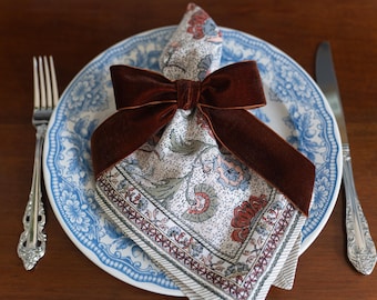 Velvet Bow Napkin Rings | Rich Brown | Thanksgiving Table Decor