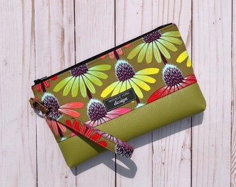 GREEN FLORAL WRISTLET | green floral fabric and faux leather clutch, faux leather bag, zipper wristlet, vegan leather purse for women
