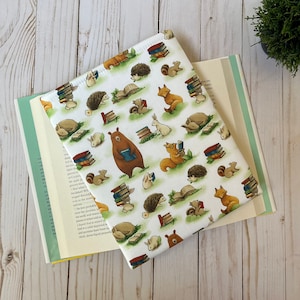 BOOK SLEEVE | reading forest animals, padded book cover, bookish gift, kindle sleeve, e-reader pouch, tablet cover