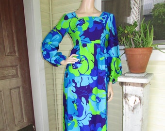 hawaiian motif dress