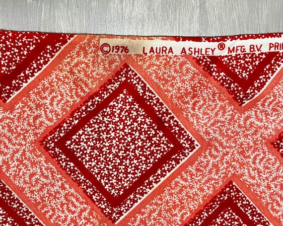 Laura Ashley ローラアシュレイの ヴィンテージ生地 新しい