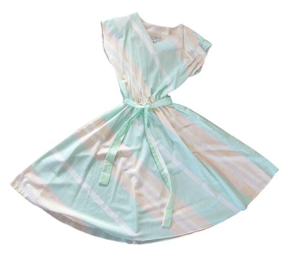 green emerald velvet dress Size 4 1940s Summer Dress - Mint Green Chevron Stripe Cotton