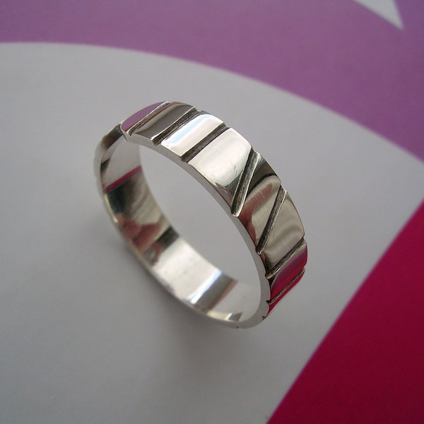 Sterling Silver Toe Ring - Striped Design with high polished finish