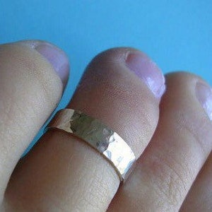 Sterling Silver Toe Ring - 4mm Flat with shimmer finish