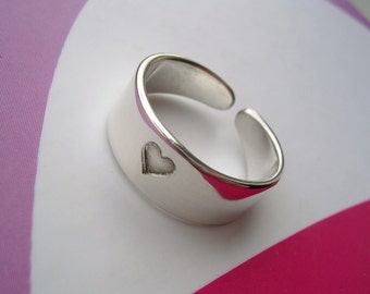 Heart Toe ring - Argentium Sterling Silver.