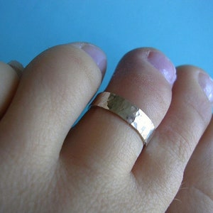 Sterling Silver Toe Ring 4mm Flat with shimmer finish image 3