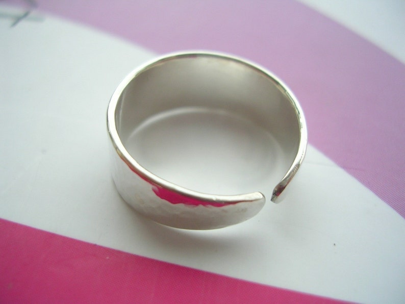 Wide Silver Shimmer Toe Ring 8mm Wide High Quality Sterling Silver 925 image 4