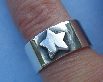 Silver Star Ring - Sterling Silver Star Band Ring