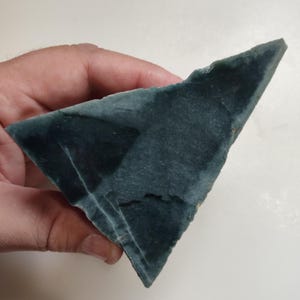 Jadeite, Guatemalan blue/green Princessa rough block
