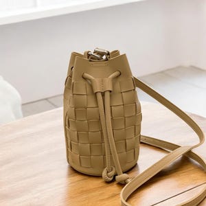 Sac en cuir élégant/Sac à bandoulière pour fille/Sac à bandoulière en cuir souple/Sac à main seau pour femme/Mini sac à main en cuir pour femme/Cadeau pour fille