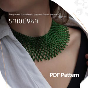 Pode incluir: Um padrão de colar de contas verdes, chamado "Sylvanka", com o texto "smoliyka" e "PDF Pattern" na imagem.