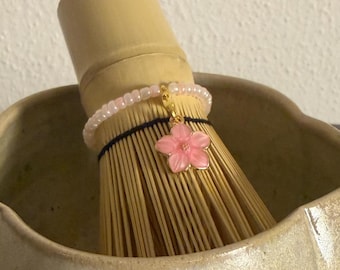 Handmade Chasen Charm, Spring Vibes, Anhänger für den Matcha Chasen, Matcha Besen,