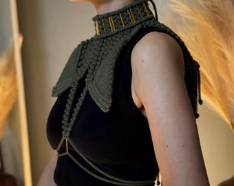Macrame shoulder cape in green — Handmade epaulettes from cotton