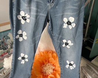 Jeans - Hand-painted floral jeans - black and white - Max Jeans size 10 crop