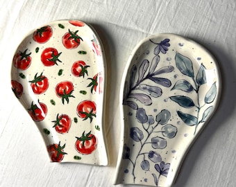 Keramik handgefertigte Löffel Ablage, handbemalte Löffel Halter, Küchenutensil Halter, Geschenk für Mama