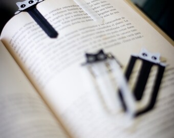 Cat bookmark