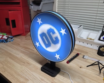DC Logo light