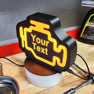 Personalizowana podświetlana tablica kontrolna Check Engine – zabawny prezent dla miłośnika samochodów!