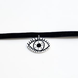 Eyeball Choker