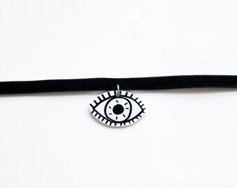 Eyeball Choker