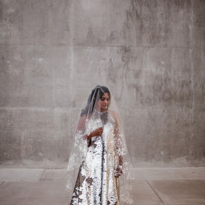 SILVER Metallic Flaked Bridal Veil Hera by Cleo and Clementine image 2