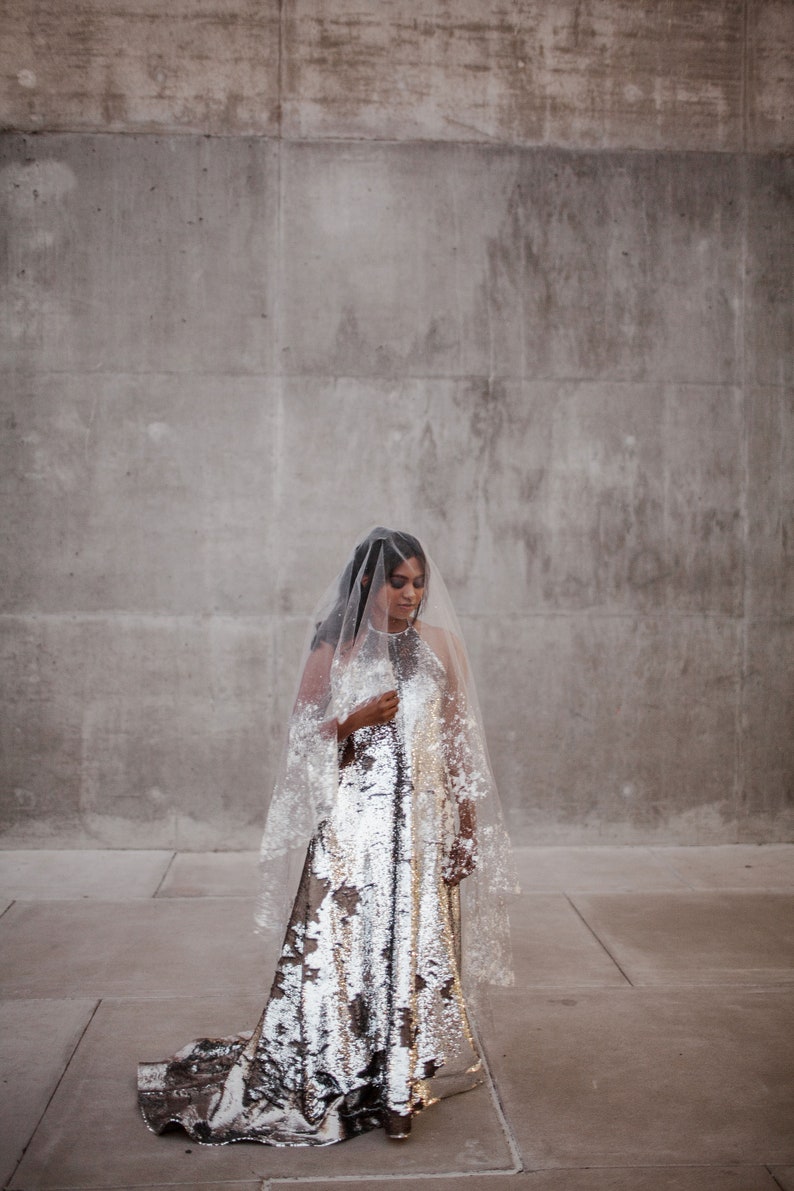 SILVER Metallic Flaked Bridal Veil Hera by Cleo and Clementine 画像 2