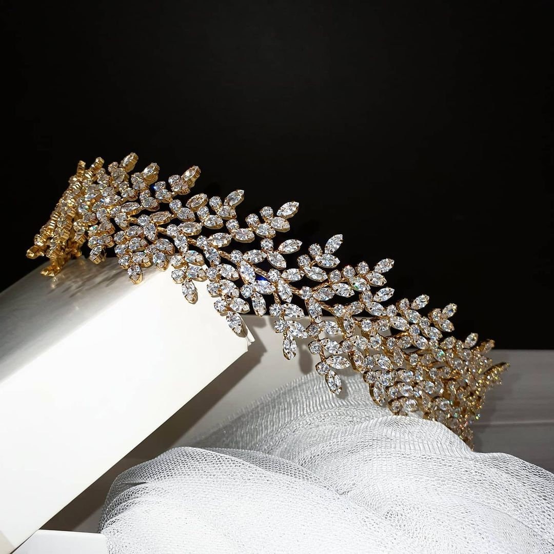 HELEN - Swarovski Crystals Multi-use Headpiece - Etsy display picture 2