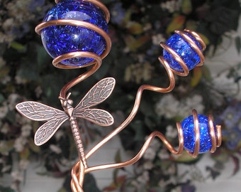 Decorative copper houseplant stake, dragonfly and butterfly garden art suncatcher stakes, outdoor decor, plant mom gift