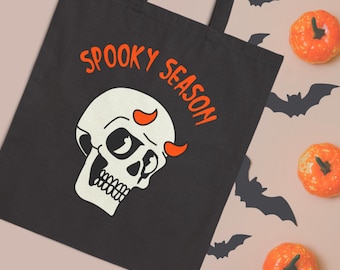 Kuslig säsong bomullstygkasse | Halloween, Bus eller godis, Miljövänlig, Dödskalledesign, Julshopping