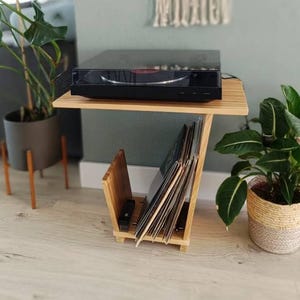 record player stand solid wood, vinyl storage stand,turntable console with storage for LPs, Best record player stand small apartment