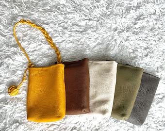 Handmade Leather Mini Bag – Adjustable Crossbody Phone Bag