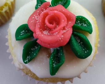 Basteln, Cupcake-Topper, Cupcake-Dekorationen, Blumen, Marzipanblüten, Rezept, Rezeptanleitung, Muttertagskuchen, Geburtstag, Marzipan