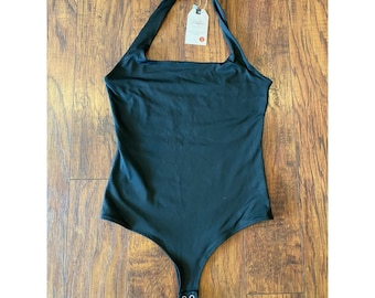 BERRYOU BLACK Bodysuit Womens M Halter Snap Closure Stretch NWT