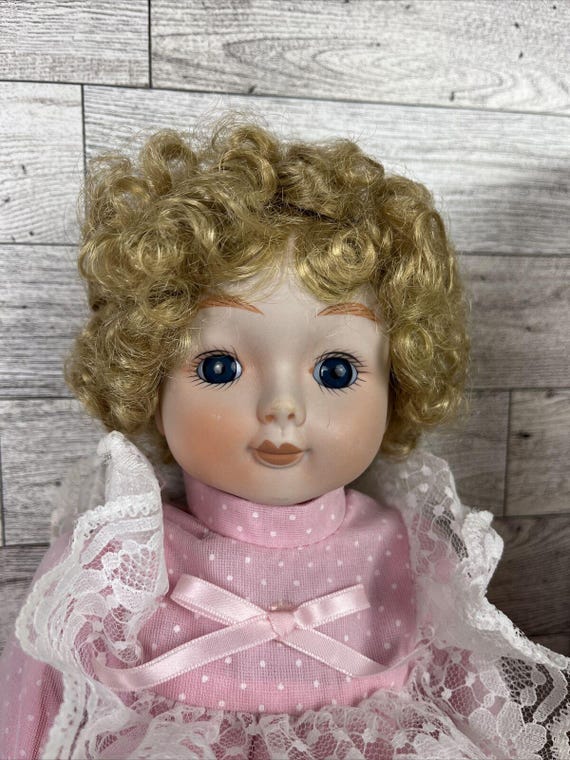 Heritage Doll Musical Pink DRESS BLONDE Curly HAIR 16.5 Vintage - Etsy