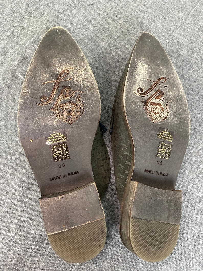 FREE PEOPLE Dragonfly Embossed Leather Loafers Brown Slip On Size 8.5 image 6
