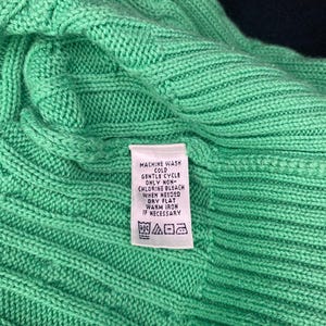 LILLY PULITZER Maria Cotton Cableknit Sweater Green Medium Pink Logo image 6