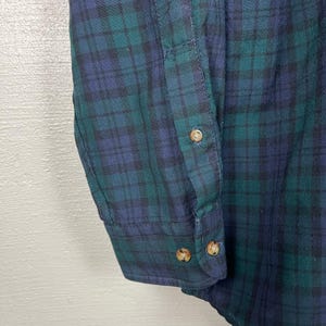 Vintage PENDLETON Men’s BLACKWATCH Tartan Wool Button Up Shirt XL Long image 8