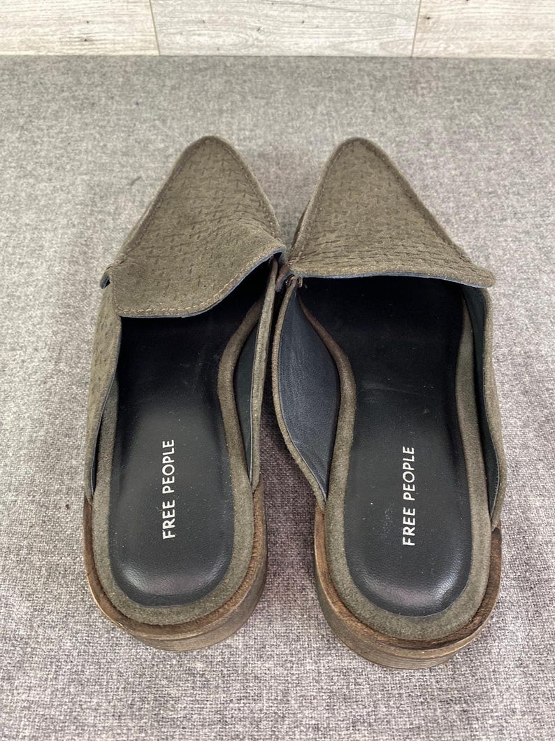 FREE PEOPLE Dragonfly Embossed Leather Loafers Brown Slip On Size 8.5 image 4