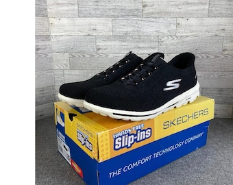 SKECHERS Slip Ins GO WALK Travel Bungee Sneakers Black Womens 9.5 Comfort