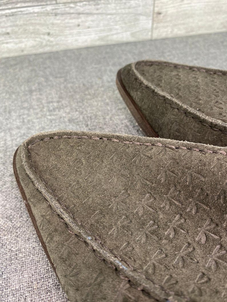 FREE PEOPLE Dragonfly Embossed Leather Loafers Brown Slip On Size 8.5 image 8