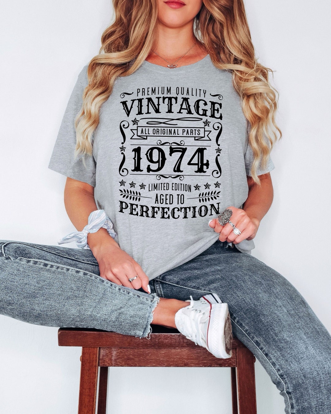 Vintage 1974 T-Shirt For Women – 50th Birthday Tee, Retro Design, Soft Polyester Blend – Perfect Gift For Mom Or Friends Born In 1974