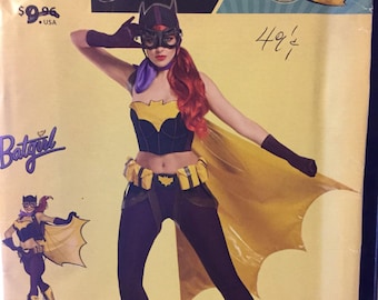 Déguisement Batgirl pour femme, patron Simplicity 0111 complet non découpé