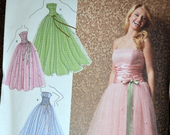 Evening Dress UNCUT Sewing Pattern Simplicity 3878 Misses' Evening Dress  Size 4-12 Bust 29-34 inches UNCUT Complete