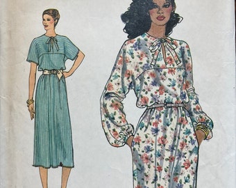 Vintage Vogue 7313 Misses' Pullover A-Line Dress Sewing Pattern Size 10 Bust 32 inches Complete....Loose Fitting Dress Pattern