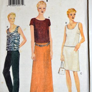 Misses' Top, Skirt, & Pants Sewing Pattern Vogue 9629  Uncut Complete Size 6-10
