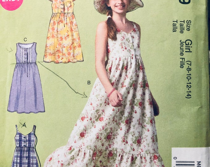 Girls' Dresses and Hat Sewing Pattern Mccall's 6919 Size 7-14 Chest 26 ...