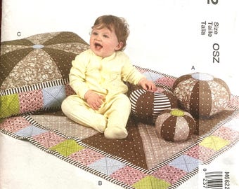 Ball, Mat, and Pillow sewing Pattern. McCall’s 6622…Complete...Uncut..Beginners....Quilting and Sewing